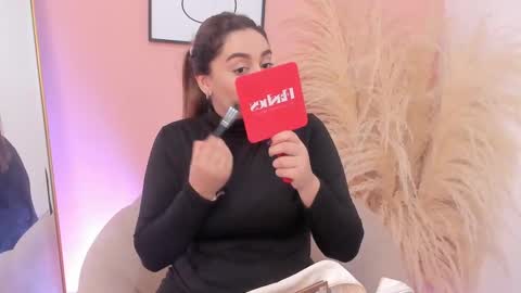 Snapshot of erika_mendez1 chatting on March 2025 07:03:02 PM Erika Mendez online show from March 2025 07:03:02 PM