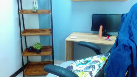 Snapshot of erika_stevens chatting on December 2024 09:30:01 PM E R I K A - SAGITARIO..... online show from December 2024 09:30:01 PM