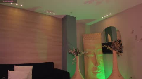 Erika Benz online show from March 2026 12:06:02 PM