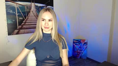 Erika online show from October 2025 11:44:01 AM