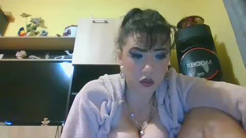 Snapshot of erikaguapa1989 chatting on December 2025 03:03:01 AM erikaguapa1989 online show from December 2025 03:03:01 AM