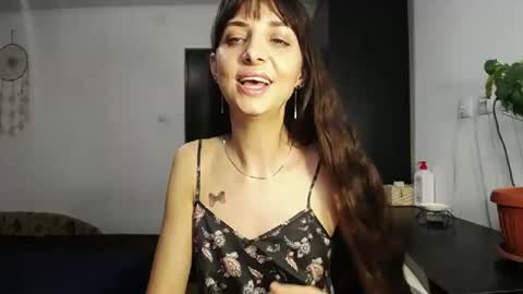 Snapshot of erikasecrets chatting on November 2025 08:15:02 AM ErikaSecrets online show from November 2025 08:15:02 AM