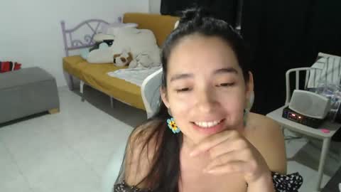 Snapshot of erina_1 chatting on June 2026 01:39:01 AM erina_1 online show from June 2026 01:39:01 AM