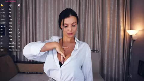 Snapshot of erlinefairall chatting on September 2025 07:30:01 PM Erline and Monica online show from September 2025 07:30:01 PM