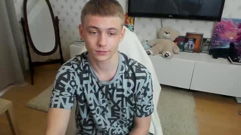 Max online show from October 2025 11:50:01 AM