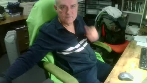 ernello online show from October 2025 04:01:02 AM