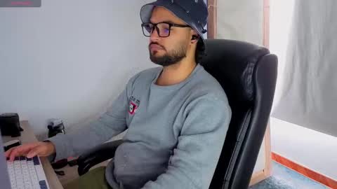 ernesto rodriguez 82 online show from October 2025 03:53:01 PM