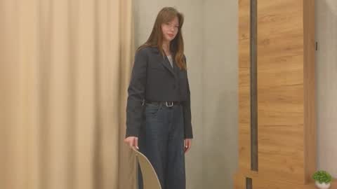 Lily online show from October 2025 03:45:02 PM