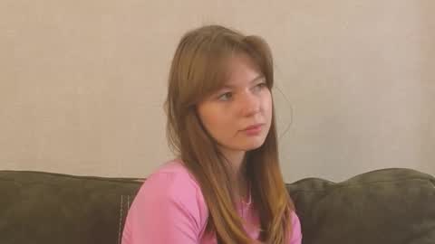 Lily online show from October 2025 03:13:01 PM