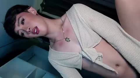 erotic_empress18 online show from August 2026 01:02:01 PM