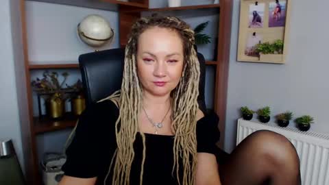 Snapshot of erotic_kaya chatting on December 2024 04:11:01 PM KAYA online show from December 2024 04:11:01 PM