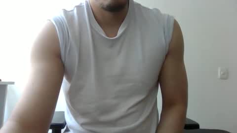 Snapshot of erra311 chatting on February 2026 05:28:02 PM erra311 online show from February 2026 05:28:02 PM