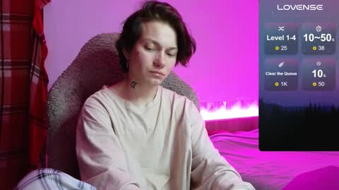 esajukyy online show from October 2025 05:14:02 PM