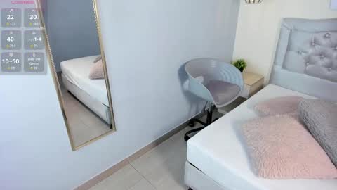 Escarlet online show from March 2026 11:37:01 AM