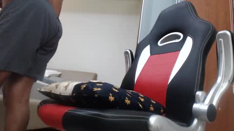 Snapshot of escorpion51 chatting on February 2025 02:52:01 AM escorpion51 online show from February 2025 02:52:01 AM