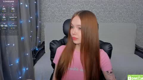 Snapshot of eshcka chatting on January 2025 11:53:02 PM Megan and Brad online show from January 2025 11:53:02 PM