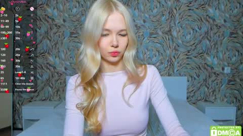 Snapshot of eshcka chatting on May 2026 05:23:02 AM Megan and Brad online show from May 2026 05:23:02 AM