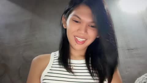 Snapshot of esilchan chatting on May 2026 12:22:02 PM Chelliane online show from May 2026 12:22:02 PM