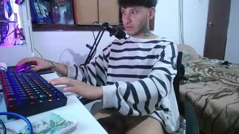 Esteban online show from December 2024 05:16:01 AM