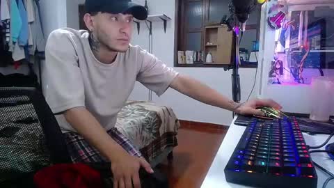 Esteban online show from December 2024 05:55:02 AM