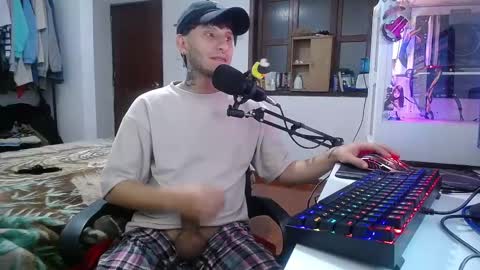 Esteban online show from December 2024 08:58:02 AM