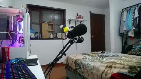 Esteban online show from December 2024 06:16:02 AM