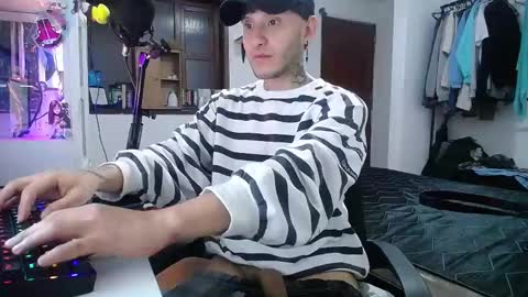 Esteban online show from January 2025 07:44:02 AM