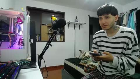 Esteban online show from January 2025 04:11:02 AM