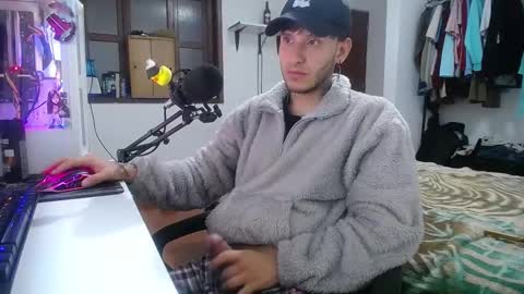 Esteban online show from January 2025 11:48:01 AM