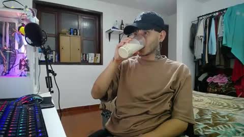 Esteban online show from January 2025 02:19:01 AM