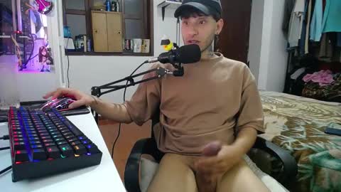 Esteban online show from January 2025 08:31:01 AM