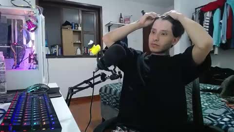 Esteban online show from January 2025 02:22:01 AM