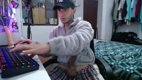 Esteban online show from January 2025 08:41:01 AM