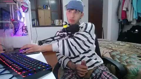 Esteban online show from January 2025 09:39:02 AM