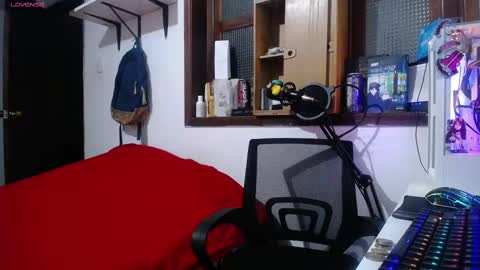 Esteban online show from February 2025 02:42:02 AM