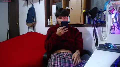 Esteban online show from February 2025 05:48:02 AM