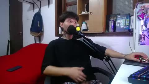 Esteban online show from February 2025 04:05:02 PM