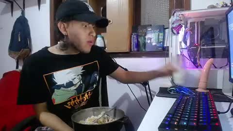 Esteban online show from February 2025 05:57:02 PM