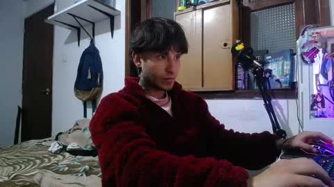 Esteban online show from March 2025 12:48:01 AM