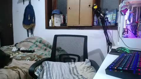 Esteban online show from March 2025 06:57:02 AM