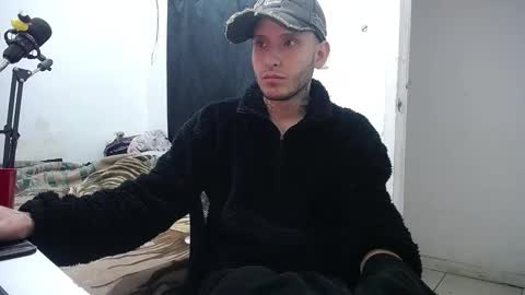 Esteban online show from September 2025 08:54:01 PM