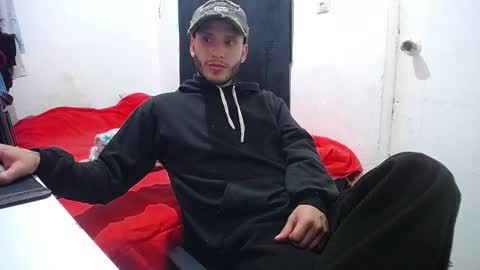 Esteban online show from October 2025 05:09:01 PM