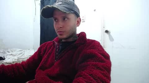 Esteban online show from October 2025 06:47:02 AM