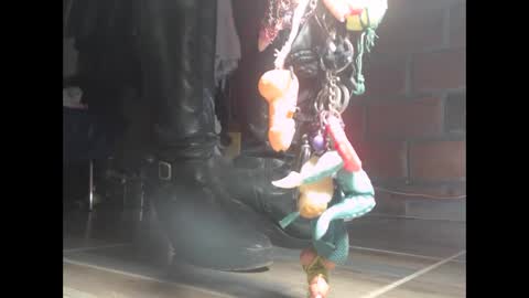 Eskela911 online show from November 2025 11:13:01 PM