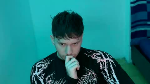 eskol212 online show from March 2026 02:06:02 AM