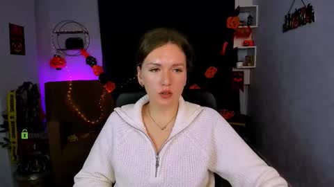 Snapshot of esma_shine chatting on October 2025 07:40:01 AM esma_shine online show from October 2025 07:40:01 AM