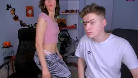 Snapshot of esma_shine chatting on October 2025 02:35:01 AM esma_shine online show from October 2025 02:35:01 AM