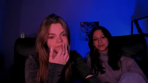 Snapshot of esma_shine chatting on November 2025 02:54:02 AM esma_shine online show from November 2025 02:54:02 AM