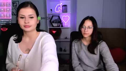 Snapshot of esma_shine chatting on November 2025 08:21:02 PM esma_shine online show from November 2025 08:21:02 PM