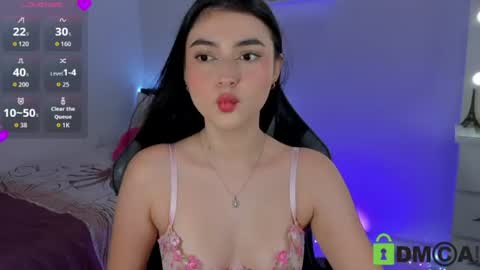 Esmeralda online show from June 2026 12:18:01 PM